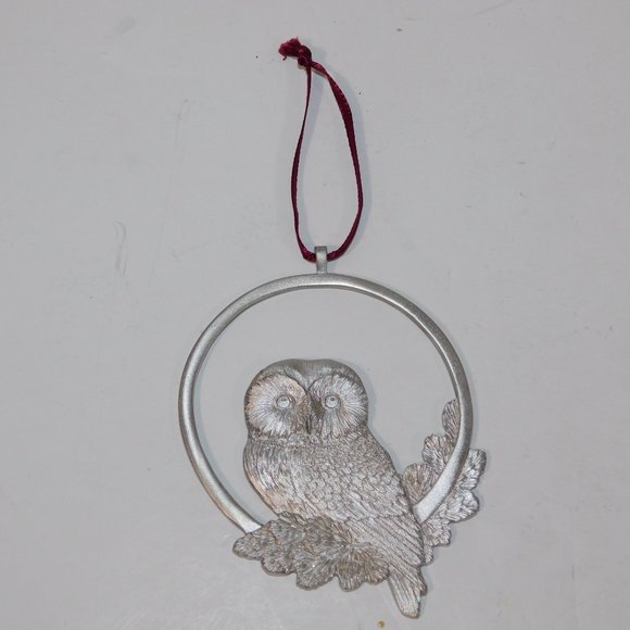 2013 Amos Pewter Canada 3" Circle Owl Christmas Ornament - Picture 4 of 6